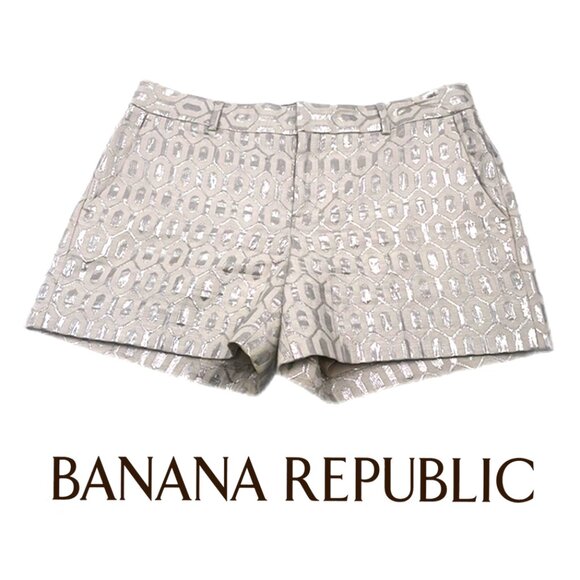 Banana Republic Pants - Banana Republic Like New Beige Linen w Silver Metallic Thread Print Shorts SZ 8